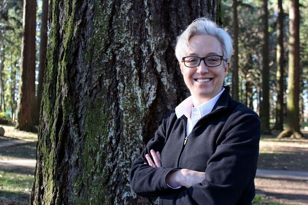 Out Lesbian May Head Oregon's Gubernatorial Ticket