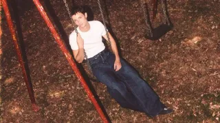 Henry Moodie’s “Mood Swings”: Debut Album and the Queer Relationship That Transformed His Journey