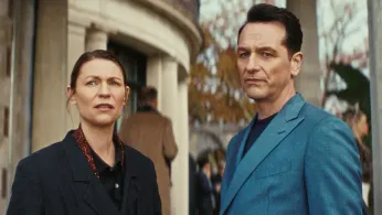 Claire Danes and Matthew Rhys Merge Their Parallel Lives for 'The Beast in Me'